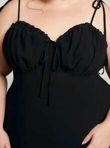 SHEIN CURVE+ 大碼肩上打結胸部褶皺吊帶連衣裙 - 黑色 - 查看 7