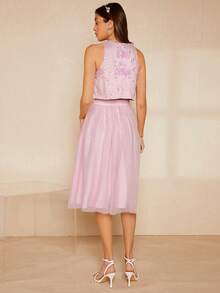 SHEIN Belle 1入組花卉刺繡貼花背心上衣和1入組網紗半身裙 - 淺粉色 - 查看 4