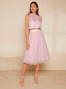 SHEIN Belle 1入組花卉刺繡貼花背心上衣和1入組網紗半身裙 - 淺粉色 - 查看 1