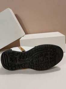 Giày thể thao nữ thu/đông, giày chạy bộ buộc dây phía trước họa tiết chữ - Đen và trắng - Xem 8