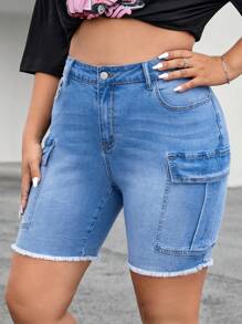 SHEIN Essnce Plus Flap Pocket Raw Hem Denim Shorts - Light Wash - View 4