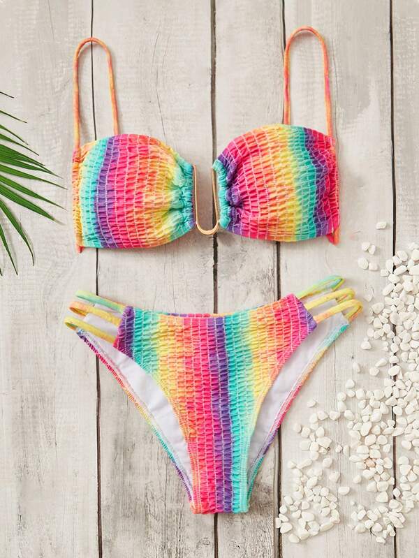 SHEIN Swim Conjunto de bikini con diseño degradado, efecto smocked y recortes, para el verano y las vacaciones en la playa