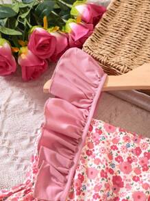 SHEIN 花卉荷叶边休闲女童连衣裙+包包套装