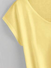Chiquease Solid Batwing Sleeve V-neck Curved Hem Tee