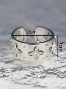 1枚镶嵌人造锆石的空心铜合金戒指 - 銀色 - 查看 4