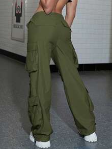 Street Vibes翻蓋口袋抽繩褶邊降落傘褲 - 軍綠色 - 查看 2