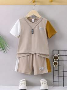 SHEIN Toddler Boys Colourblock Letter Patched Detail Tee & Shorts - Multicolor - View 1