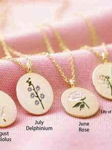 Flower Detail Oval Charm Necklace - Yellow Gold - View 4