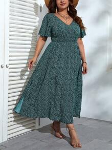 SHEIN VCAY Vestido de talla grande estilo bohemio con estampado de plantas en todo el vestido y bajo dividido, para verano