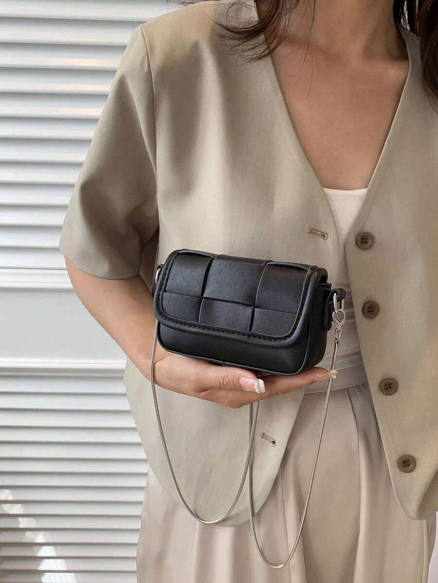 Bolsa cuadrada mini con diseño trenzado con solapa PU negro - Negro - Ver 1