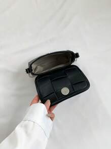 Bolsa cuadrada mini con diseño trenzado con solapa PU negro - Negro - Ver 6