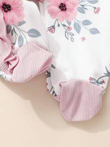 SHEIN Infant Floral All-Over Print Ruffle Collar Long Sleeve Casual Romper Pajamas - White - View 5