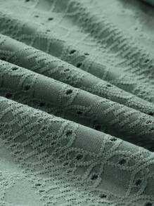 DAZY 纯色孔眼刺绣学院风T恤 - 綠色 - 查看 4