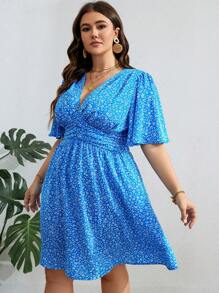 SHEIN VCAY Plus Ditsy Floral Print Butterfly Sleeve Dress