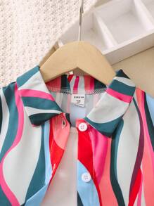 SHEIN Toddler Girls Solid Cami Top & Allover Print Shorts & Button Up Shirt
