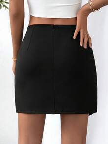 SHEIN Essnce 素色不對稱下擺半身裙 - 黑色 - 查看 3