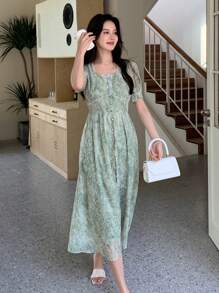 DAZY 滿版印花泡泡袖前紐扣連衣裙 - 綠色 - 查看 5