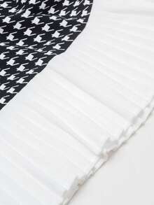 HOMEYEE Houndstooth Print Pleated Hem Dress - Black and White - View 4