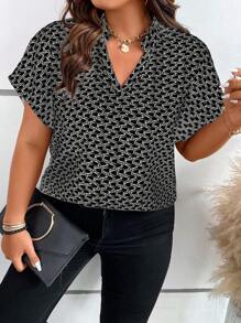 Calvaya 大碼滿版印花缺口領蝙蝠袖襯衫 - 黑色 - 查看 4