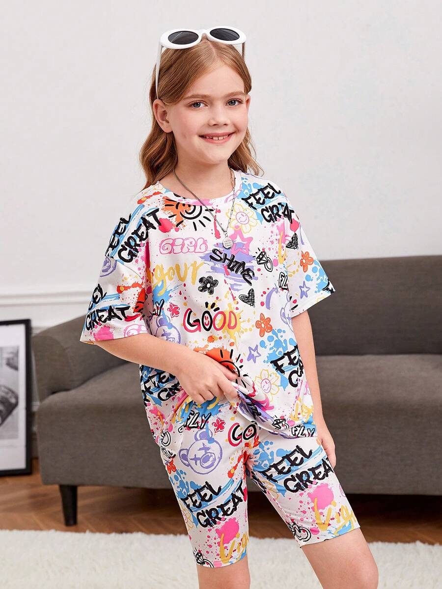 SHEIN Tween女孩字母&卡通圖形垂墜肩t恤&騎行短褲 - 彩色 - 查看 1