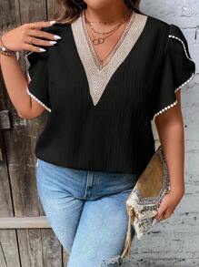 Calvaya 大碼蕾絲拼接花瓣袖襯衫 - 黑色 - 查看 6