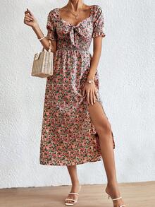 SHEIN Frenchy 滿版印花前打結泡泡袖連衣裙 - 彩色 - 查看 5