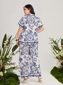 Mulvari 大碼滿版印花襯衫和闊腿褲 - 藍白色 - 查看 2