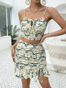 SHEIN VCAY 印花前繫帶吊帶上衣和抽繩荷葉邊半身裙 - 綠色 - 查看 4