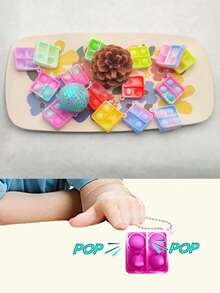 24入組隨機顏色小正方形矽膠創意鑰匙扣,青少年減壓玩具 - 彩色 - 查看 4