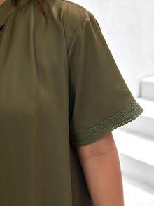 SHEIN Frenchy Camisa unicolor con botón delantero - Verde militar - Ver 6