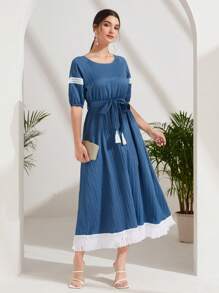 Mulvari 蕾絲拼接腰帶A字連衣裙 - 藍色 - 查看 1