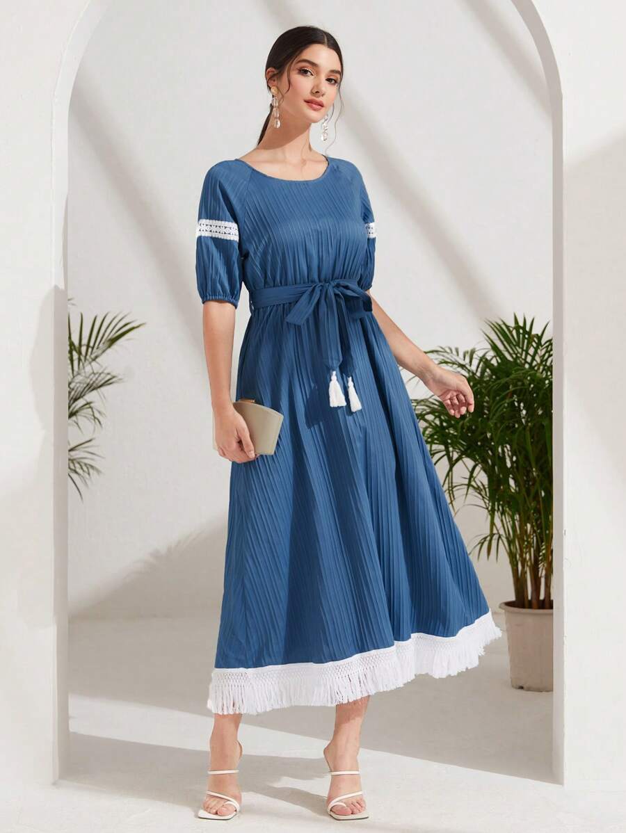 Mulvari 蕾絲拼接腰帶A字連衣裙 - 藍色 - 查看 1