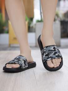 Spring To Summer Men Camo Graphic Single Band Slides, Outdoor PVC Slides - Multicolor - View 2