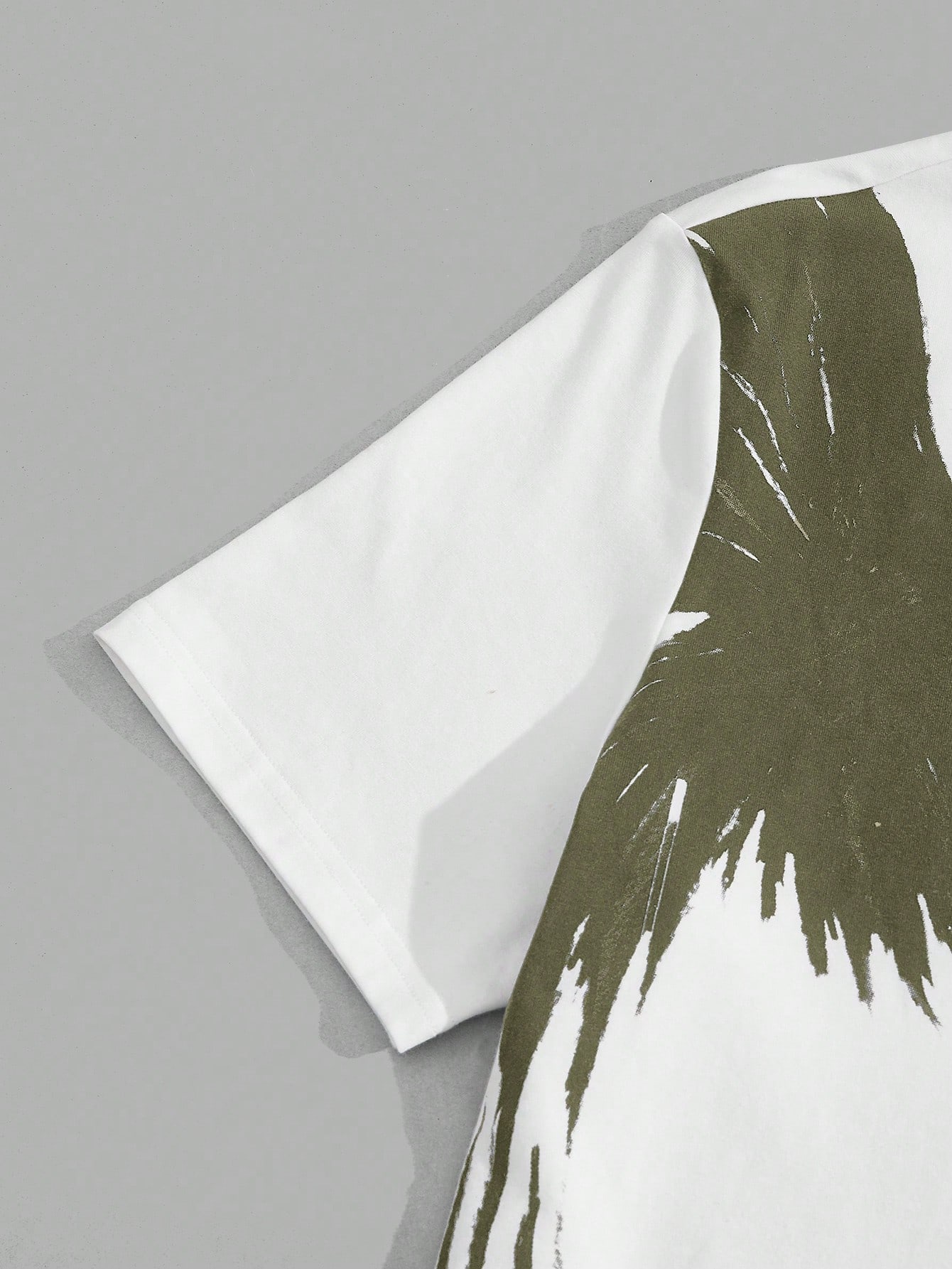 Manfinity BRENVOR بنطلون قطني مع رسم طائر نسر وطبا...