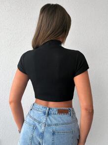 EURMUSE Camiseta con estampado de letra de cuello alto - Negro - Ver 2