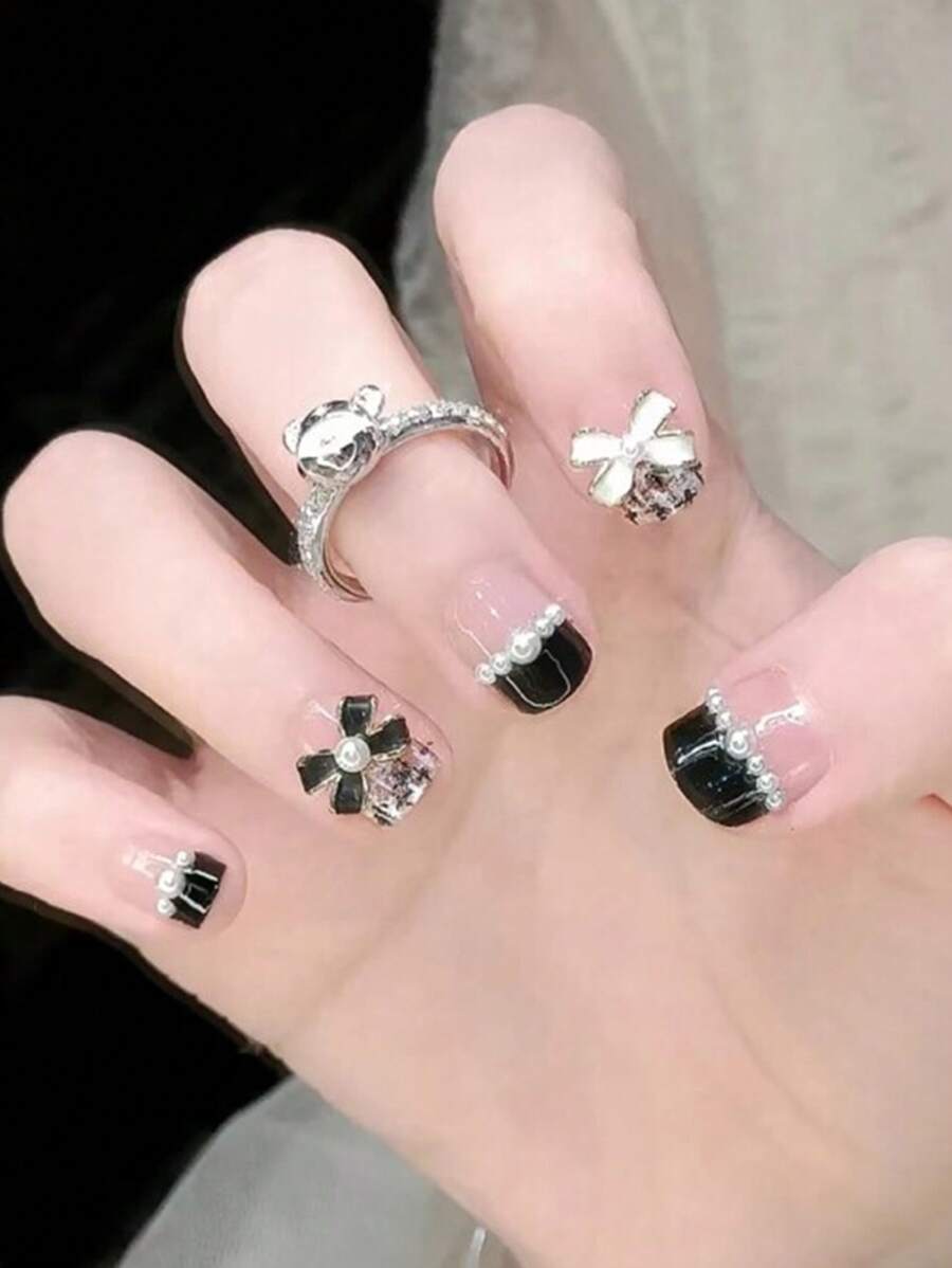 24入組短方形黑邊法式人造珍珠和蝴蝶結設計全覆式假指甲，女性和女孩壓克力假指甲美甲用品 - 彩色 - 查看 1