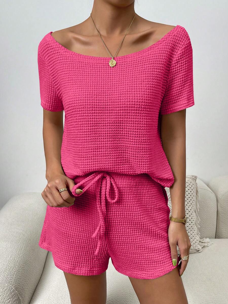 SHEIN Essnce Solid Boat Neck Tee & Drawstring Waist Shorts