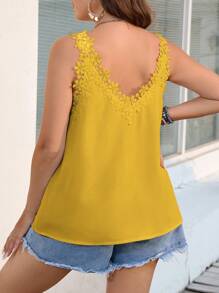 SHEIN Privé Plus Guipure Lace Trim Tank Top - Yellow - View 2
