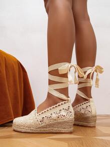 女性鏤空腿部繫帶設計編織坡跟勾織度假坡跟鞋