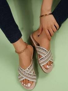 Women Criss Cross Sequin & Faux Pearl Decor Flat Sandals, Polyester Fashionable Slide Sandals For Outdoor - Beige - View 4