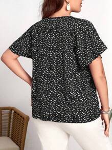 EMERY ROSE 加大爱心印花系带荷叶边袖衬衫，夏季 - 黑與白 - 查看 3