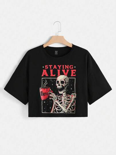 Eduely Artist Dark Plus 骷髅与字母图案落肩短款 T 恤，适合夏季、棉质、假日、度假、节日、伊比沙岛