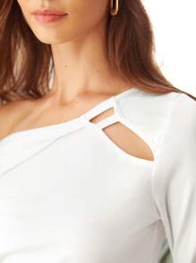 MOTF PREMIUM VISCOSE ASYMMETRICAL NECK T-SHIRT - White - View 6