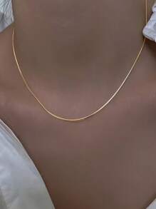 Minimalist Chain Necklace - Yellow Gold - View 2