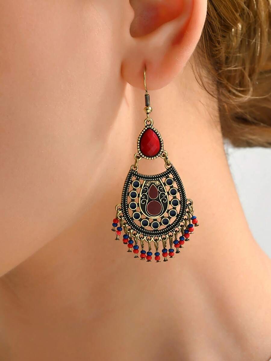 1pair Women's Vintage Gold-Tone Alloy Palace Pattern Hollow Out Inlaid Red Gemstone & Beaded Bohemian Elegant Pendant Earrings