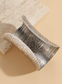 Flower Textured Cuff Bangle - Antique Silver - View 6