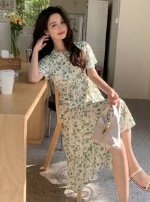 DAZY Ditsy Floral Print Ruffle Hem Dress - Green - View 5