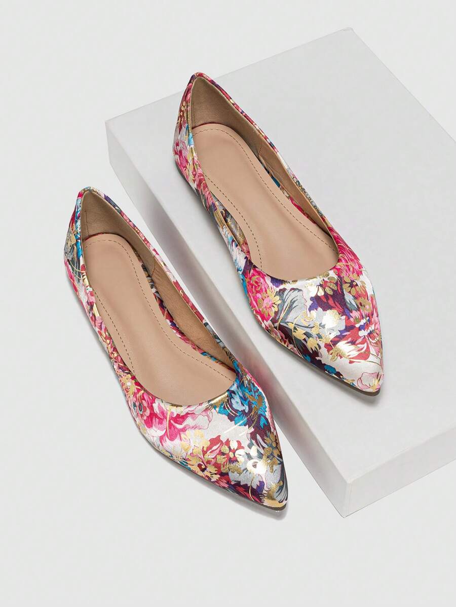 Women's Retro Floral Fabric Flat Shoes With Pointed Toe, Chinese Embroidery & Soft Bottom, Suitable For Hanfu, New Style - Multicolor - View 1