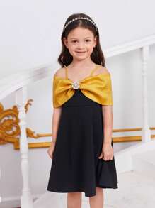 SHEIN 小女童撞色水鑽細節挖肩連衣裙 - 黑色 - 查看 3