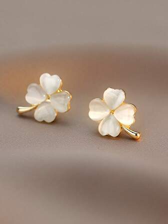 1pair Fashion Four Leaf Clover Stud Earrings For Women For Daily Decoration